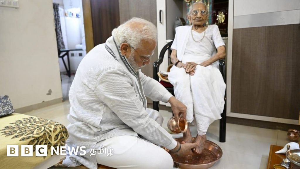 பிரதமர் மோதி தனது தாயின் 100வது பிறந்தநாளில் தனது தந்தையை நினைவு கூர்ந்து சொன்னது என்ன?