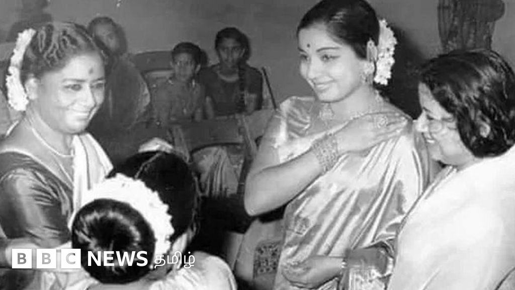 ஜெயலலிதா - ஜானகி அணிகள் பிரச்னை முடிவுக்கு வந்தது எப்படி? ஓபிஎஸ் - ஈபிஎஸ் அணி பிரச்னைக்கு முடிவு என்ன?