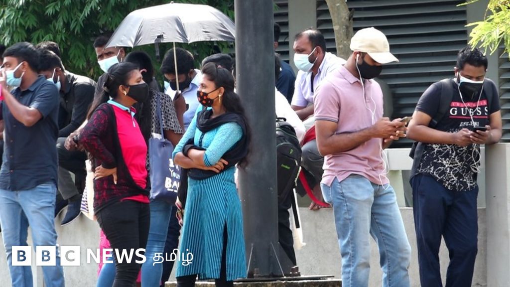 இலங்கையில் 19070களுக்குப் பிறகு அதிக அளவில் வெளிநாடுகளுக்கு செல்ல முயற்சிக்கும் இளைஞர்கள்