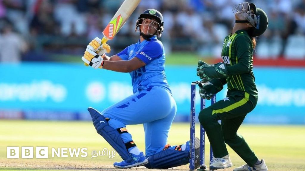 பெண்கள் டி20 உலகக் கோப்பை: பாகிஸ்தானை வீழ்த்தி இந்தியா த்ரில் வெற்றி