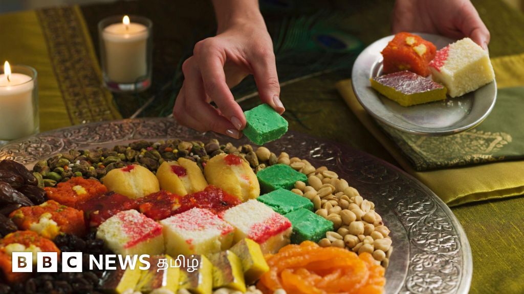 தீபாவளி இனிப்புகளை எப்படி, எந்த நேரத்தில் சாப்பிடுவது நல்லது? - 5 எளிய டிப்ஸ்