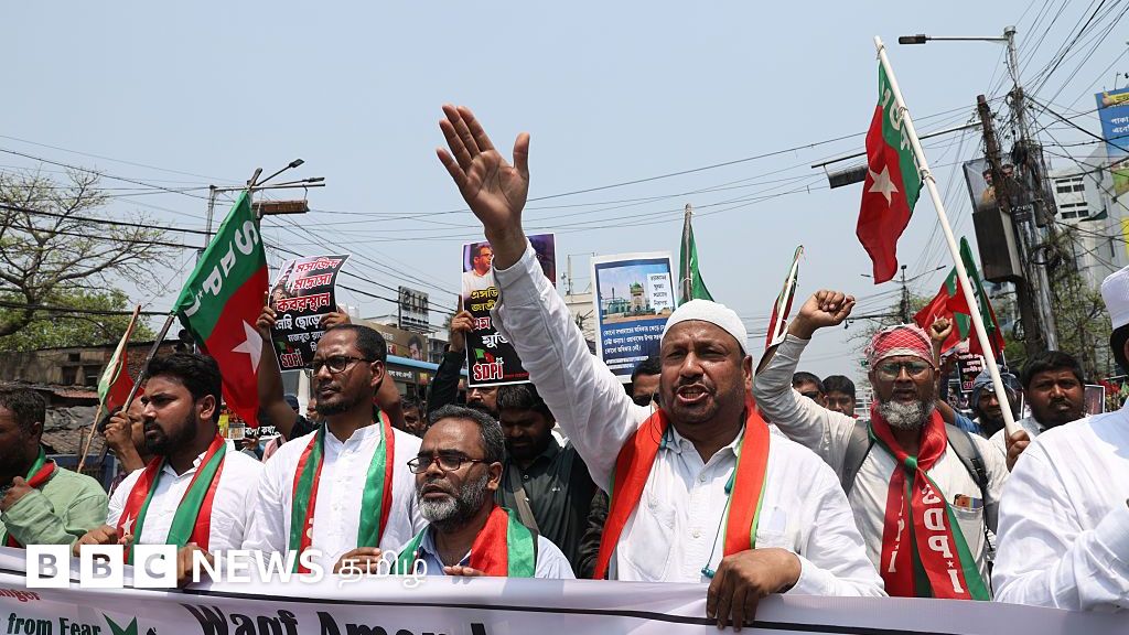 சிஏஏ-வை ஆதரித்த அதிமுக, வக்ஃப் சட்டத் திருத்தத்தை எதிர்த்து வாக்களித்தது விவாதமாவது ஏன்?