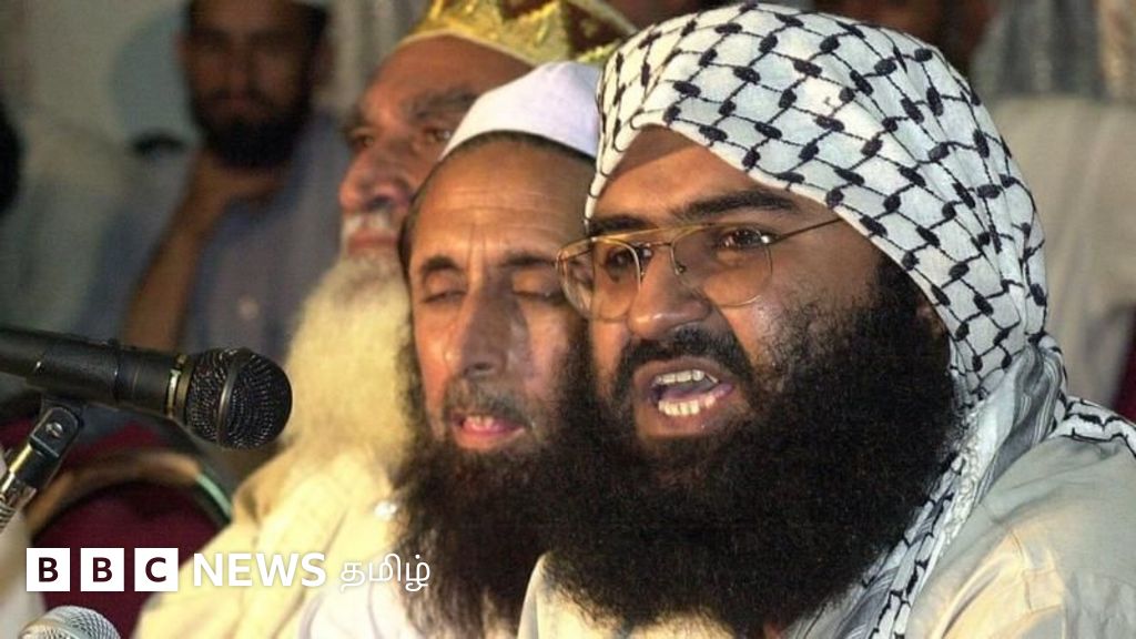 இந்திய சிறையில் இருந்து தப்பிக்க முயன்று சுரங்கப்பாதையில் சிக்கிய மசூத் அசார்