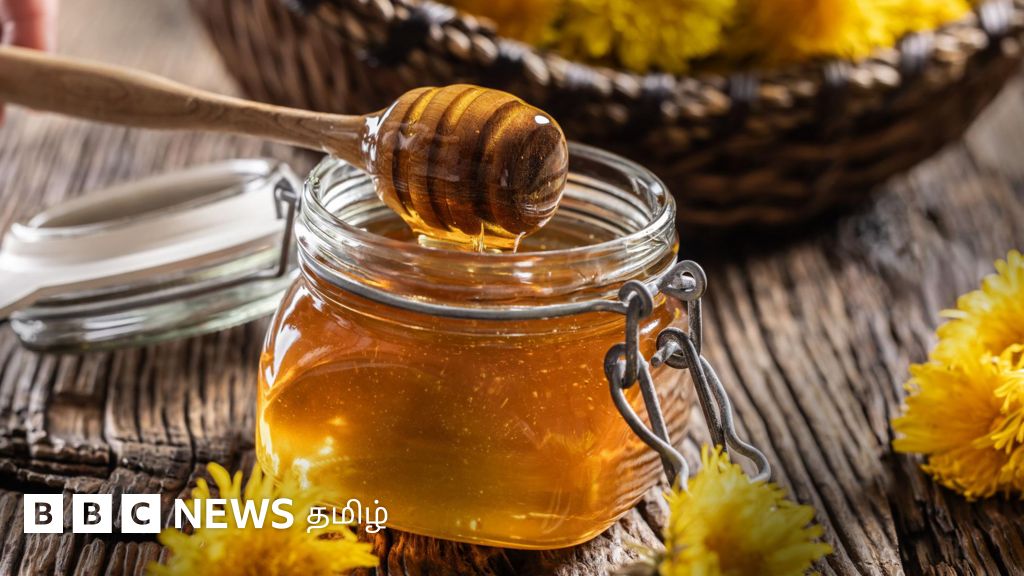 ஒரு வயதுக்கு குறைவான குழந்தைகளுக்கு தேன் கொடுக்கவே கூடாது - ஏன் தெரியுமா?
