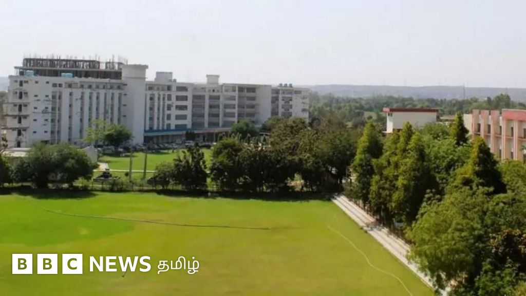 டெல்லி கார் வெடிப்புக்கு பிறகு அல் ஃபலா பல்கலைக் கழகத்தில் என்ன நடக்கிறது? பிபிசி கள ஆய்வு