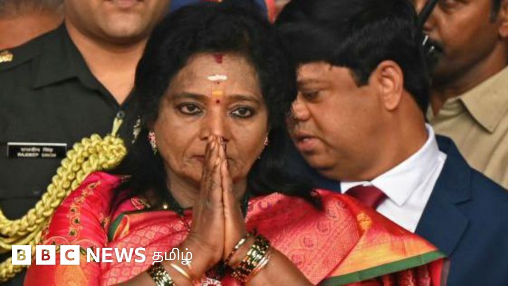 தமிழிசை செளந்தரராஜன் ஆளுநர் பதவியை உதறிவிட்டு தேர்தலில் போட்டியிடுவது சரியா? 