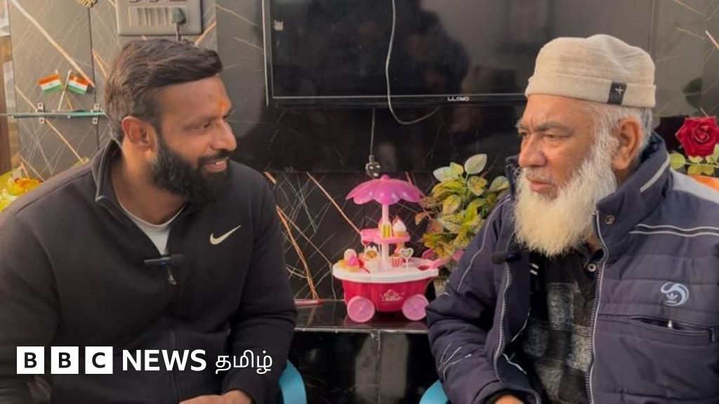 முஸ்லிம் முதியவரின் கடை பெயரை எதிர்த்து  கூடிய கூட்டம் -  அங்கு வந்த 'முகமது தீபக்' செய்தது என்ன?