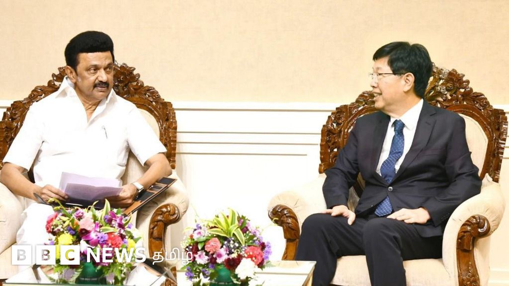 தமிழ்நாட்டில் ஃபாக்ஸ்கான் குழுமம் ரூ.1,600 கோடி முதலீடு செய்வதில் சர்ச்சை ஏன்? உண்மை என்ன?