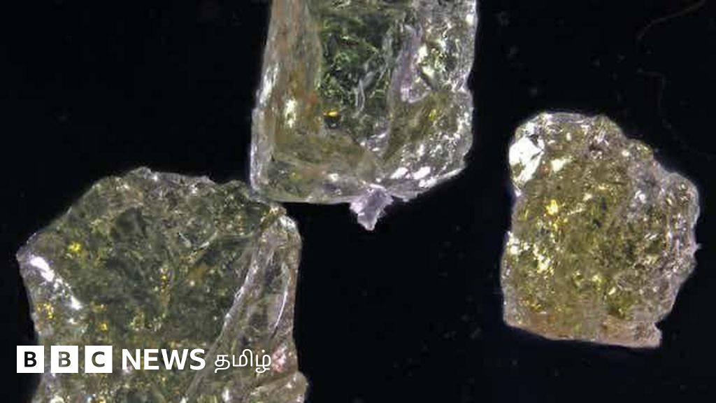 டிரினிடைட்: முதல் அணுகுண்டு வெடிப்பில் உருவான பல வண்ண 'ஒளிரும் கற்கள்'