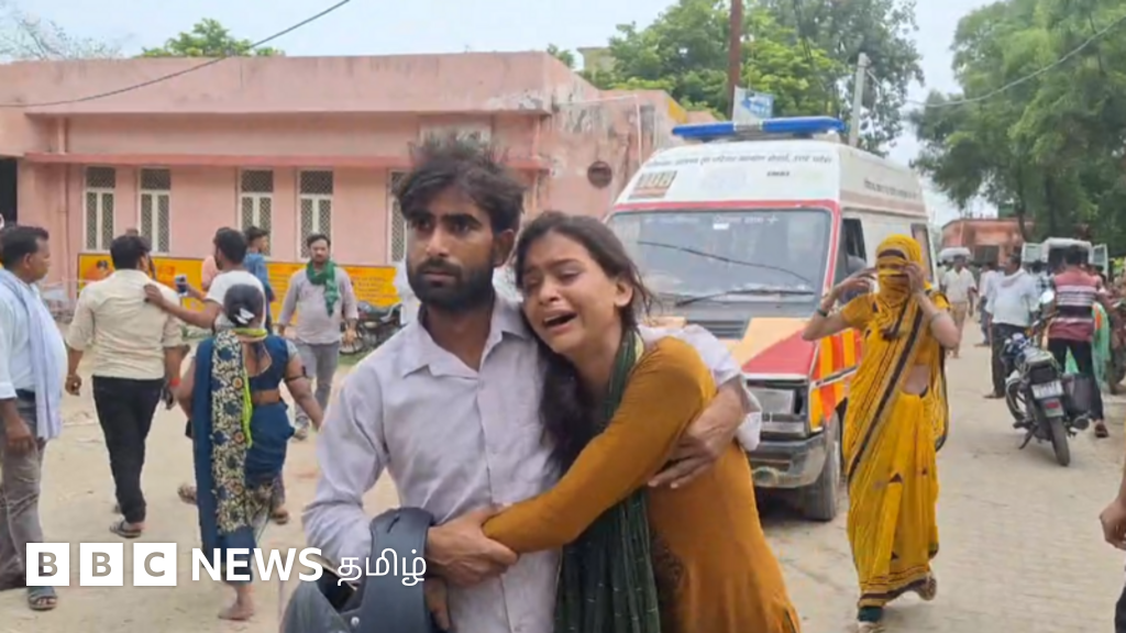உத்தரப் பிரதேசம்: ஹத்ராஸில் மத நிகழ்வில் நடந்த கூட்ட நெரிசலில் சிக்கி 60 பேர் பலி - என்ன நடந்தது?