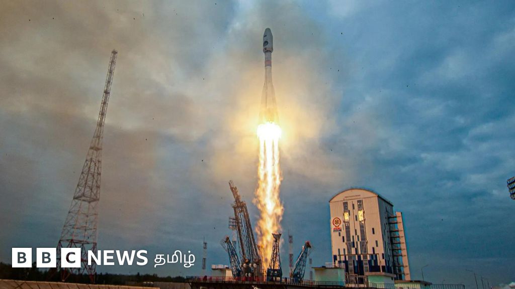 சந்திரயான் 3 vs லூனா 25: நிலவின் தென் துருவத்தை முதலில் தொடப் போவது இந்தியாவா? ரஷ்யாவா?