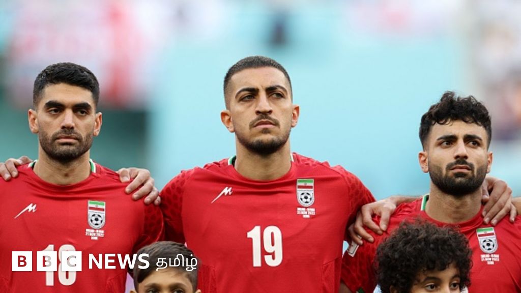 க﻿த்தார் 2022: இரானிய வீரர்கள் தேசிய கீதம் பாடாமல் இருக்க இதுதான் காரணம்