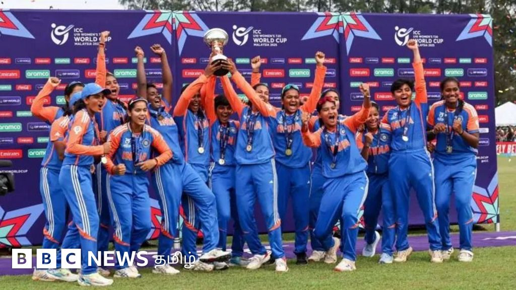 IND vs SA: 19 வயதுக்குப்பட்டோருக்கான மகளிர் டி20 உலகக் கோப்பையை வென்ற இந்தியா - இறுதிப்போட்டியில் கலக்கியது யார்?