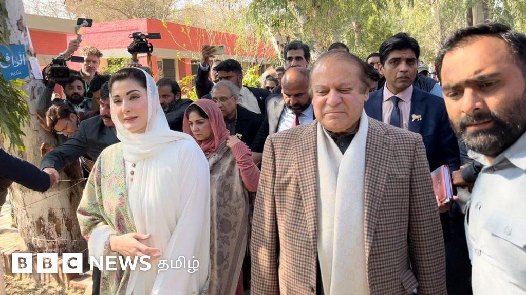 பாகிஸ்தான் தேர்தல்: செல்போன், இணைய சேவை துண்டிப்புக்கு நடுவில் வாக்குப்பதிவு நடந்தது எப்படி?