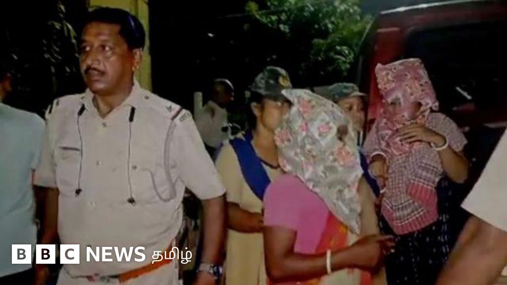 மேற்கு வங்கத்தில் இரண்டு பெண்கள் நிர்வாணமாக்கப்பட்டது ஏன்?