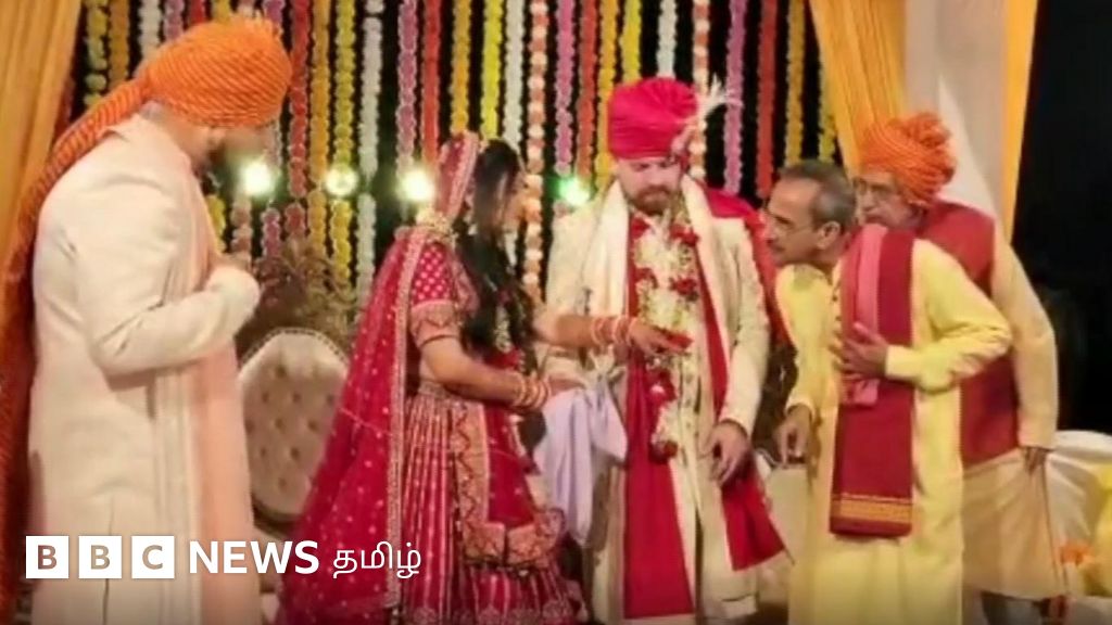 பாரம்பரிய முறைப்படி ஆஸ்திரேலிய காதலனை கரம் பிடித்த குஜராத் பெண்