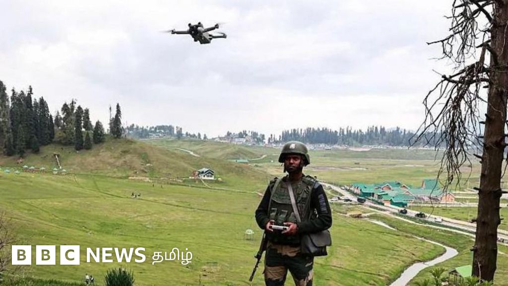 டிரோன் போர்: இந்தியா - பாகிஸ்தான் மோதலில் புதிய அத்தியாயத்தின் தொடக்கமா?