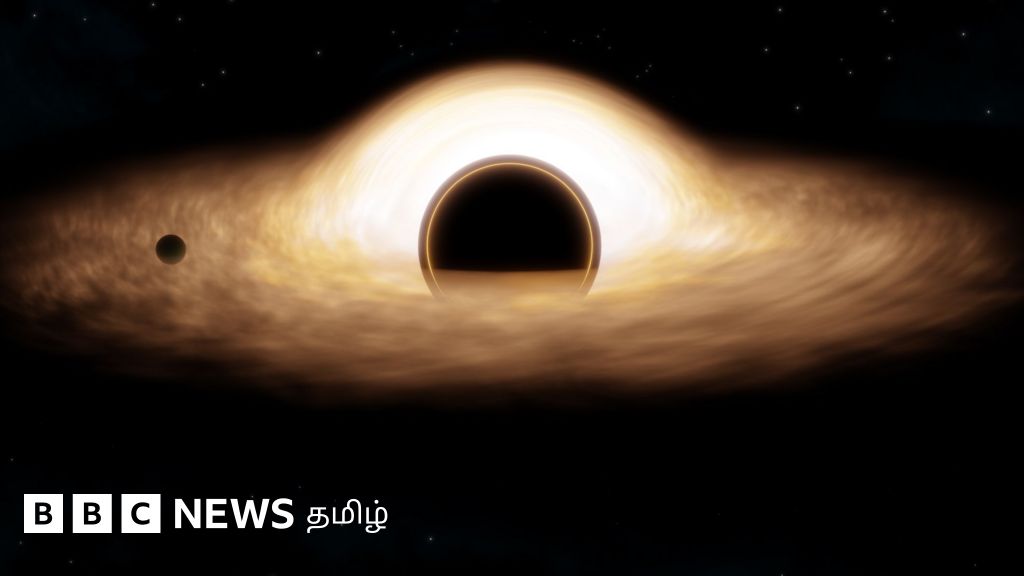 'நெஞ்சை நோக்கி நேராக சுடுவது போல' பூமியை நோக்கி கதிர்களை வீசும் ராட்சத கருந்துளை கண்டுபிடிப்பு - முக்கியத்துவம் என்ன?