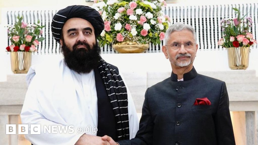 முத்தக்கியின் இந்தியப் பயணம் குறித்து பாகிஸ்தானில் என்ன விவாதிக்கப்படுகிறது?