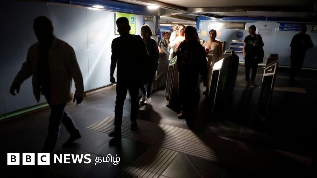 மின்சாரம் இன்றி ஸ்தம்பித்த ஐரோப்பிய நாடுகள் - சாலைகளில் உறங்கிய மக்கள்