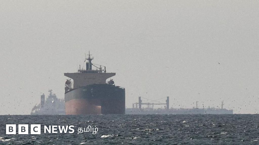 அமெரிக்க கடற்படை முற்றுகைக்கு நடுவே இரானுடன் மீண்டும் பேச திட்டமா? டிரம்ப் புதிய தகவல்