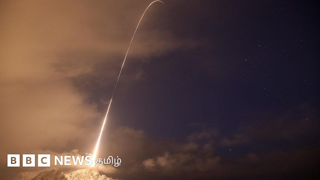 அணு ஆயுத சூட்கேசை செயல்படுத்திய ரஷ்ய அதிபர் - உலகம் ஒரு பேரழிவின் விளிம்பு வரை சென்று மீண்ட கதை