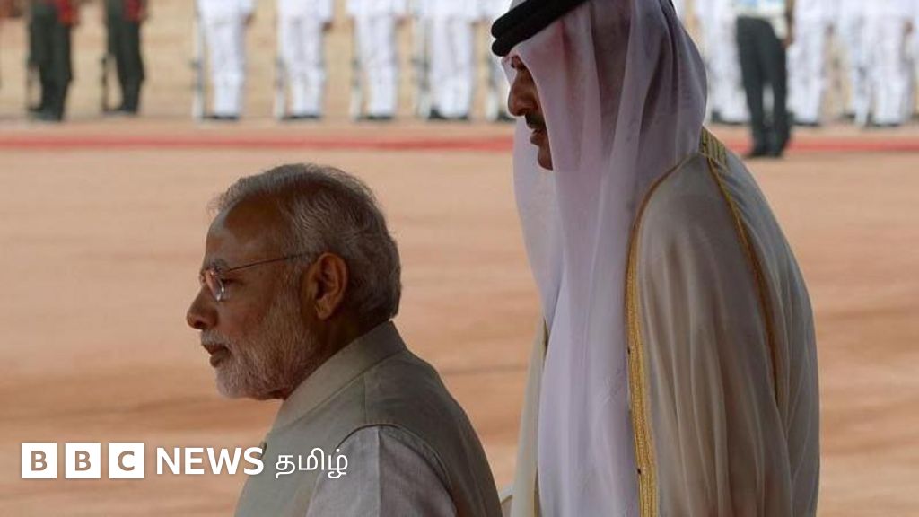 கத்தார்: மோதி பயணத்திற்கு முன் 8 இந்திய முன்னாள் கடற்படையினரும் விடுதலை - பாகிஸ்தான் கூறுவது என்ன?