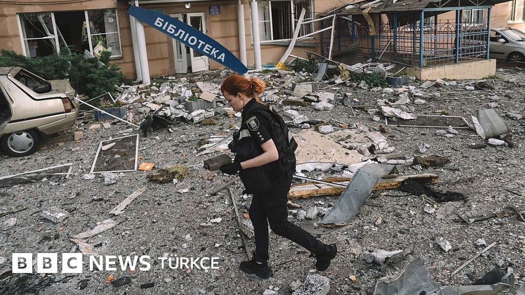 Zelenskiy: Rusya, Ukrayna'nın 'neredeyse tamamını' hedef aldı