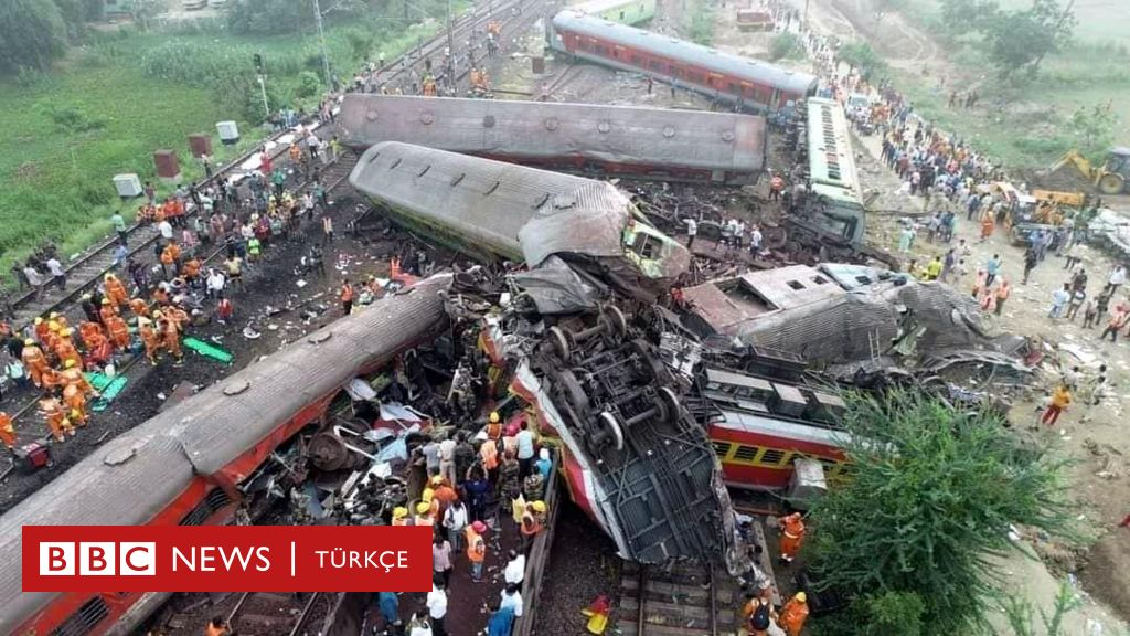 Hindistan'da tren kazası: Odisha'daki kazada en az 260 kişi öldü