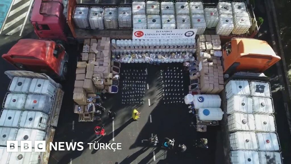 Yilbasi Oncesi 250 Ton Sahte Icki Ele Gecirildi Bbc News Turkce