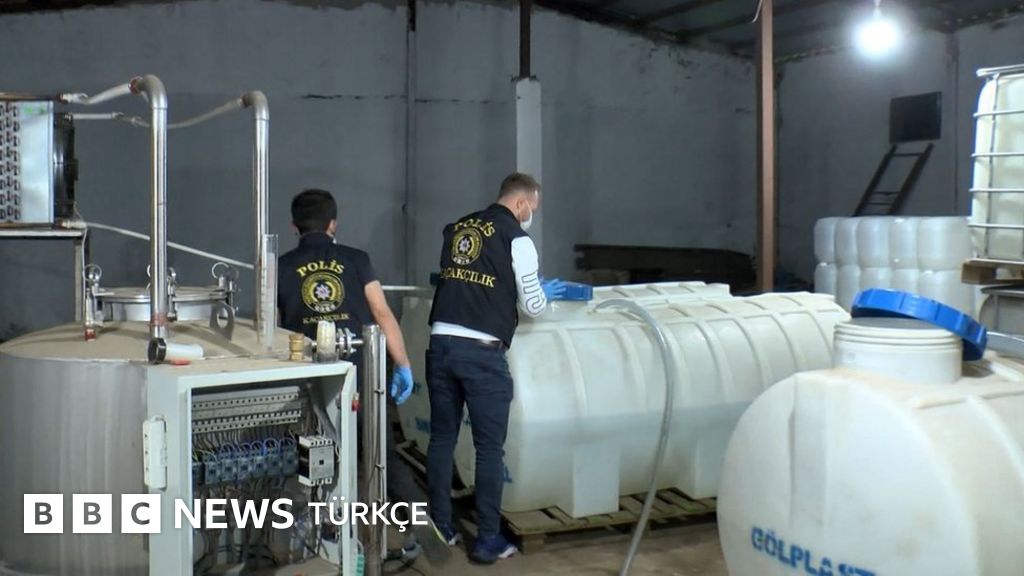 Sahte Icki Olumleri Bu Yil 1 Milyon Litre Kacak Icki Ele Gecirildi Bbc News Turkce