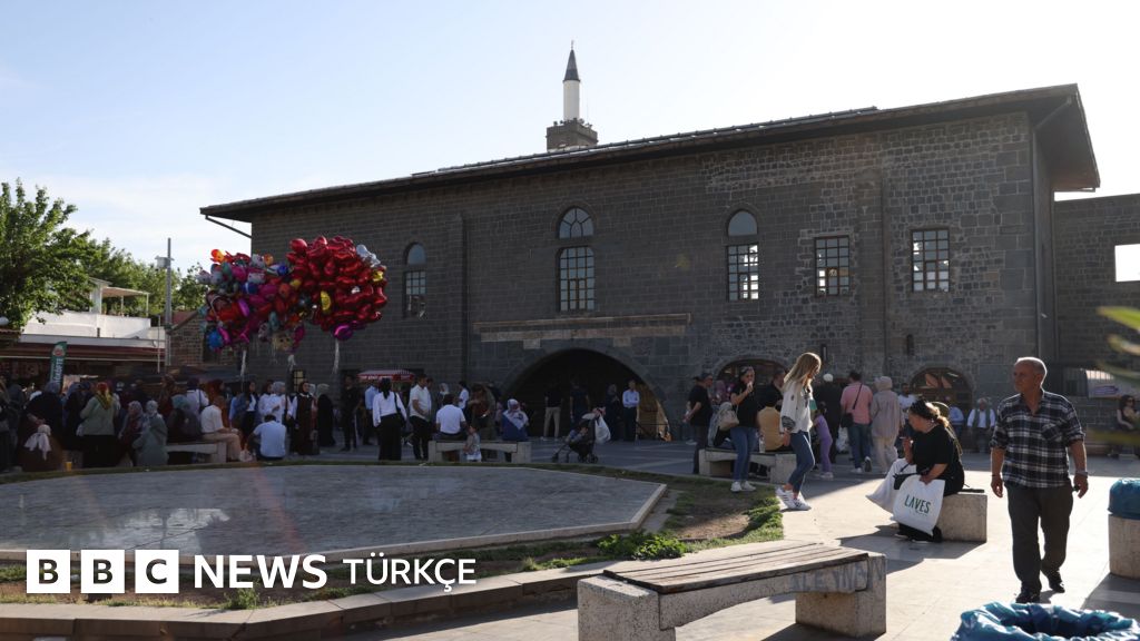 PKK Kongresi'ni topladı, Diyarbakır'ın süreçten beklentileri neler?