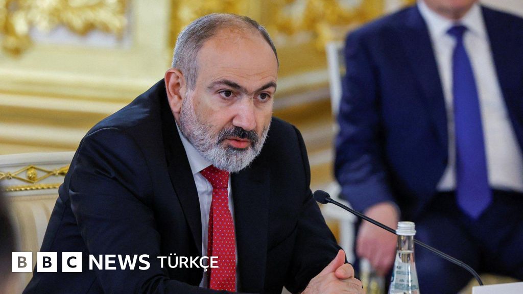 Ermenistan Başbakanı Paşinyan Erivan'da Türk bayrağının yakılmasını kınadı: 'Provokasyon'