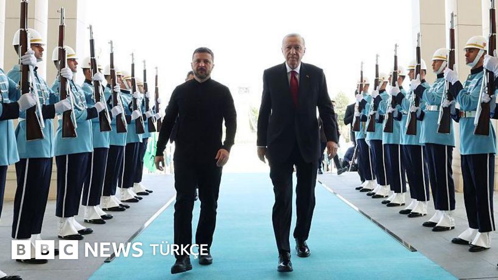 İstanbul'da Ukrayna görüşmeleri: Zelenskiy Rus heyeti için 'konu mankeni' dedi