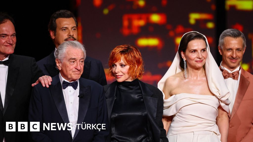 Cannes Film Festivali'nin açılış törenine siyasi mesajlar damga vurdu