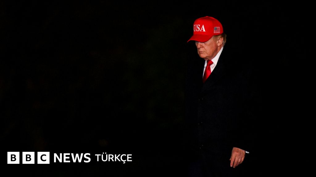 Trump İsa peygamberine benzetildiği görseli sildi