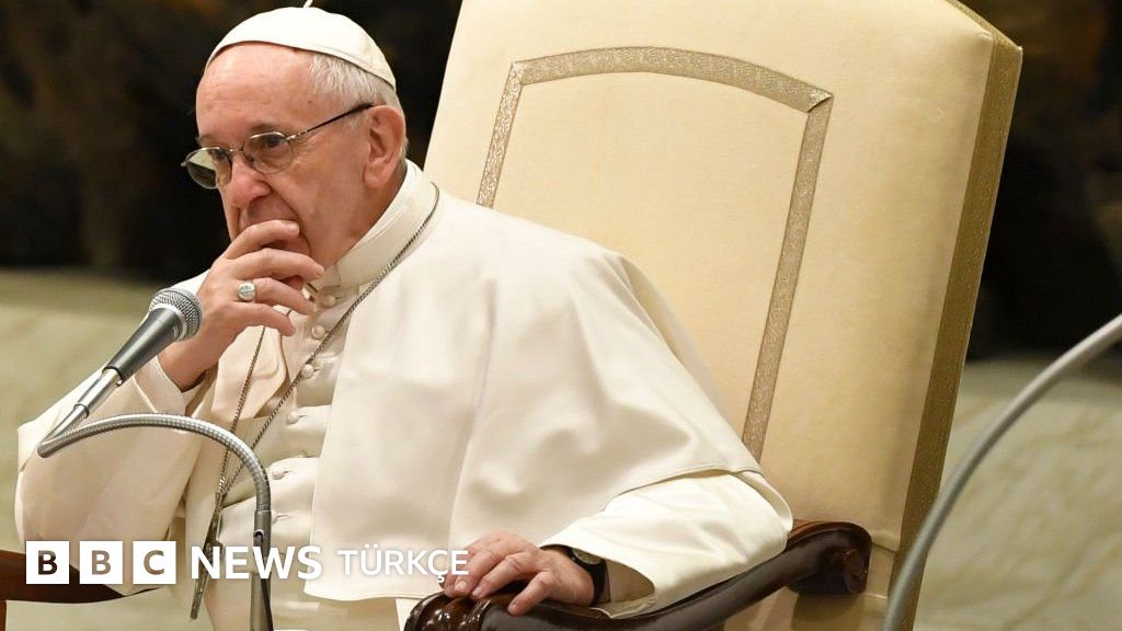 _94625732_pope.jpg
