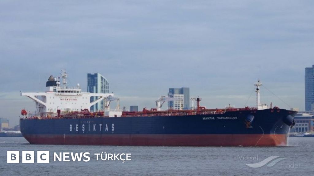 Türk tankerine boğaz açıklarında insansız hava aracı isabet etti