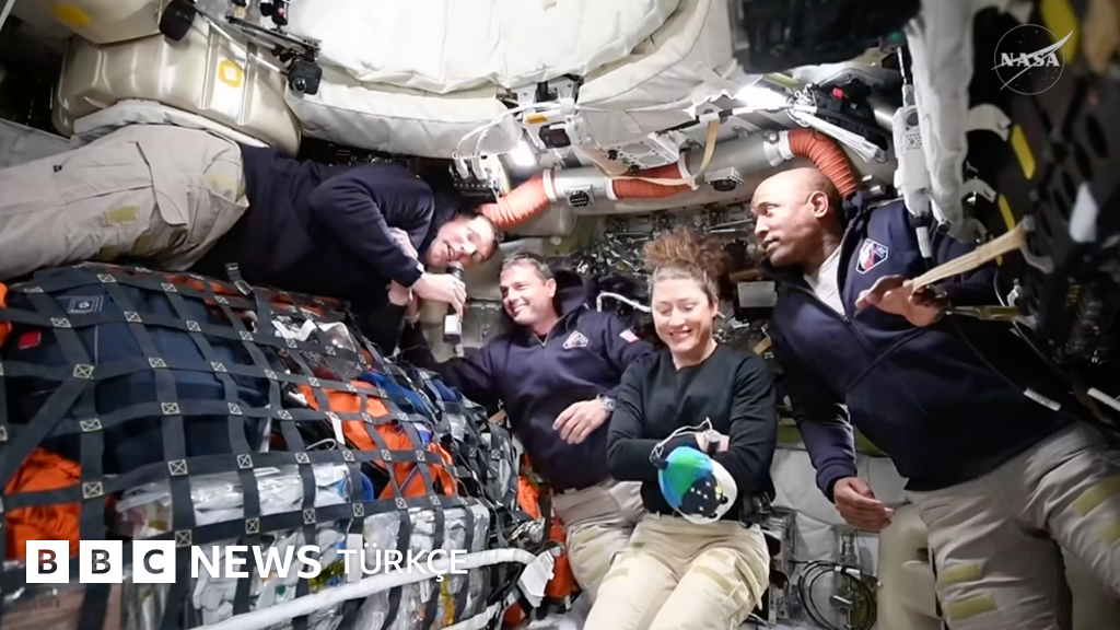 Artemis II Dünya'nın yörüngesini terk etti, Ay'a doğru ilerliyor