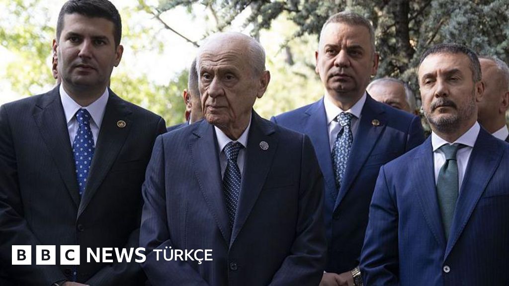 Bahçeli'den yeni anayasa ve 'seçim sistemi gözden geçirilmeli' mesajı
