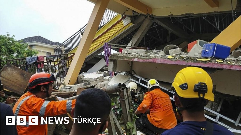 Endonezya'daki 6.2 büyüklüğündeki depremde ölü ve yaralılar var