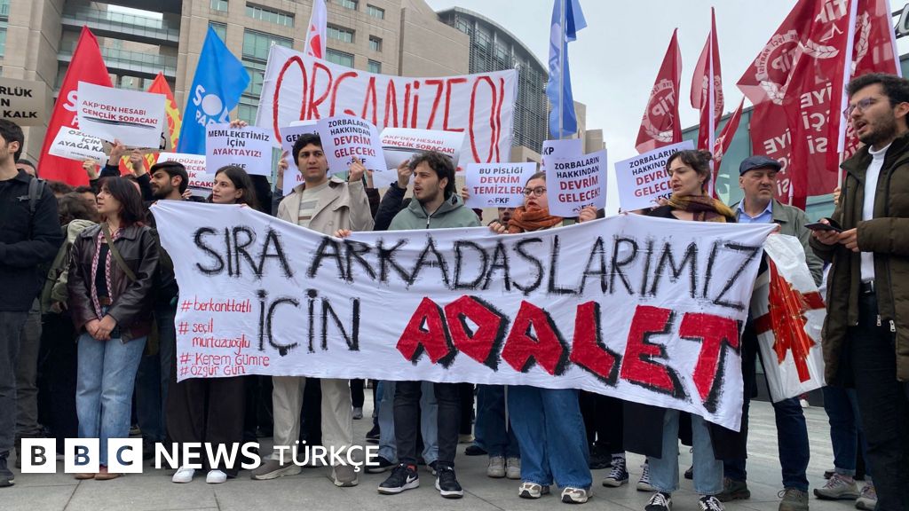 Saraçhane eylemlerine katılan 14'ü tutuklu 16 gencin davası başladı