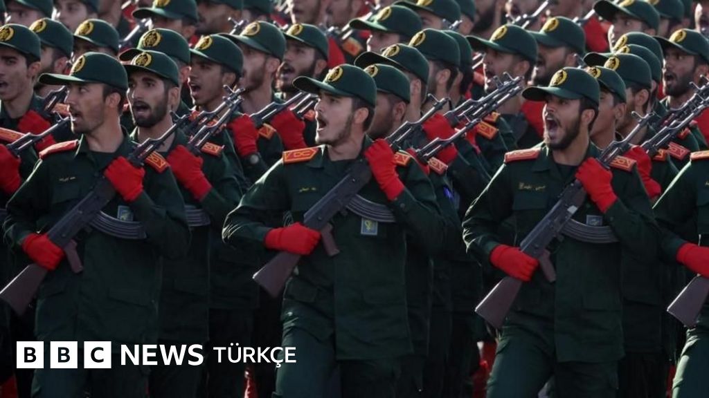 AB İran Devrim Muhafızlarını 'terör örgütleri' listesine ekledi