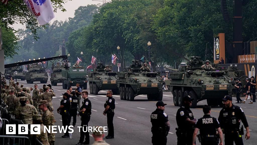 ABD'de 34 yıl sonda ilk askeri geçit