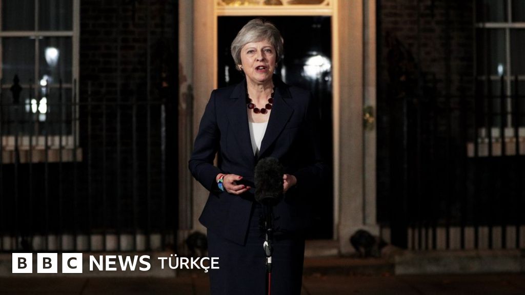 İngiltere'de Başbakan May, Brexit anlaşmasına kabinesinin desteğini aldı