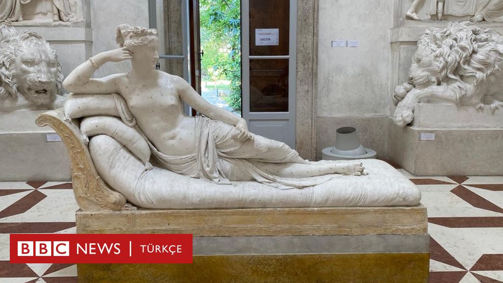 italya da selfie cekmek isteyen turist