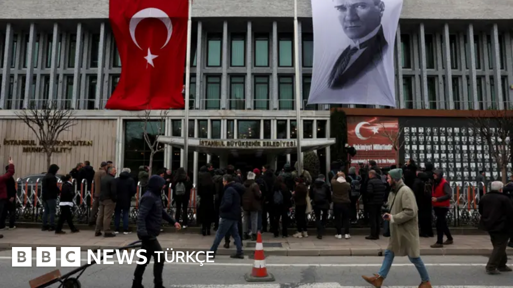 İBB'ye yeni yolsuzluk operasyonu: 22 kişi hakkında gözaltı kararı
