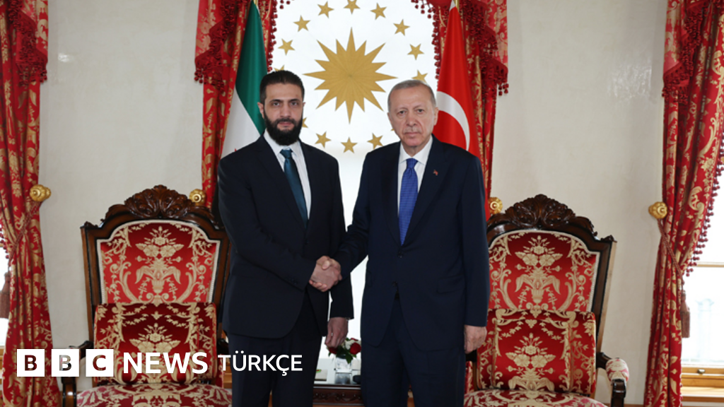 Erdoğan, Dolmabahçe'de Şara ile görüştü