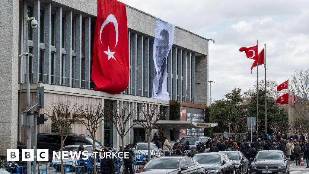 İBB soruşturmasında üç kişi etkin pişmanlıktan yararlanarak tahliye edildi