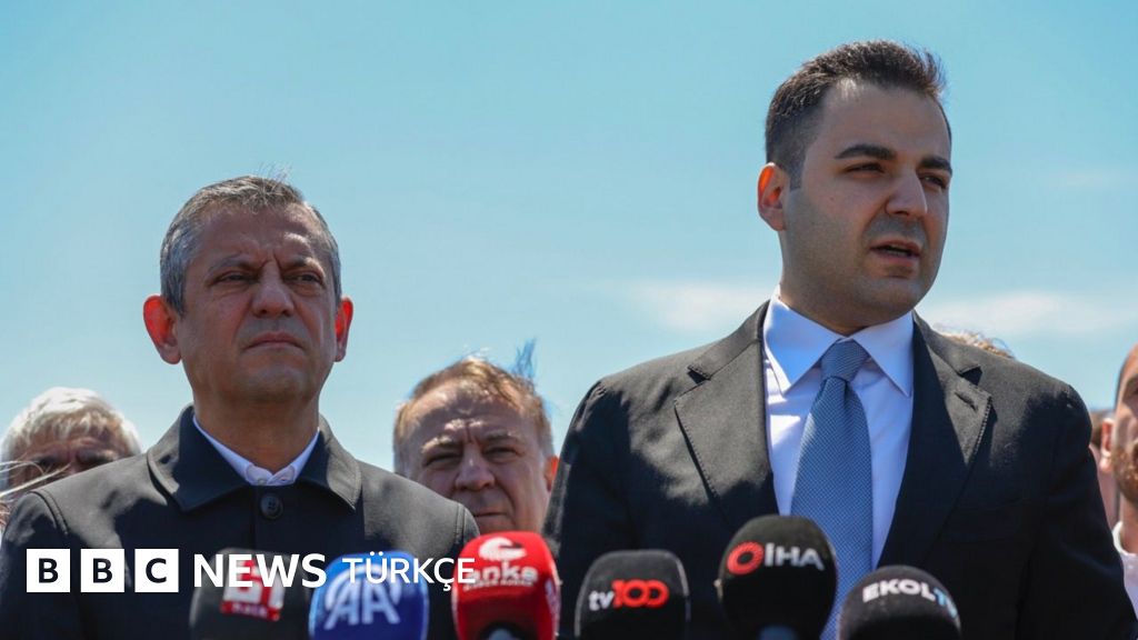 CHP Gençlik Kolları Başkanı Cem Aydın'ın yargılandığı dava 20 Haziran'a ertelendi